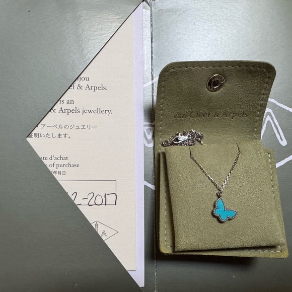 Van Cleef & Arpels 18k white gold Sweet Alhambra butterfly pendant necklace - Picture 6 of 9